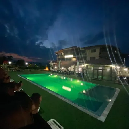 Ξενοδοχείο Maribel Koprilova