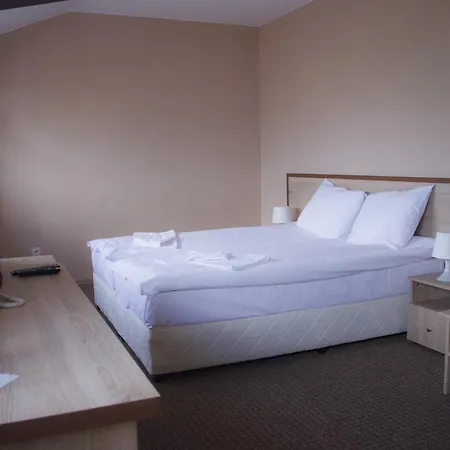 Ξενοδοχείο Maribel Koprilova